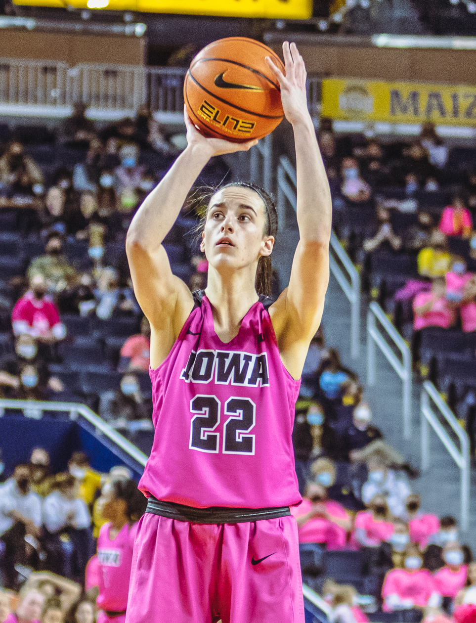 Caitlin Clark taking a free throw for the Iowa Hawkeyes in 2022