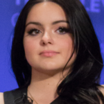 Headshot of Ariel Winter at PaleyFest in 2015