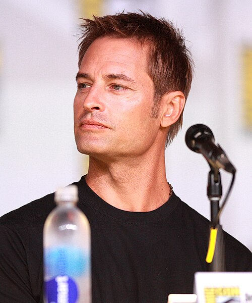 Josh Holloway speaking at San Diego Comic-Con in 2013