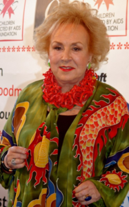 Doris Roberts at a 2011 charity benefit