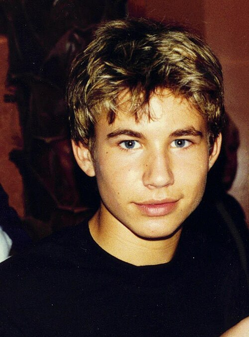 Jonathan Taylor Thomas in 1998